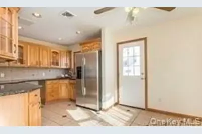 4 Thistle Lane, Kings Park, NY 11754 - Photo 2