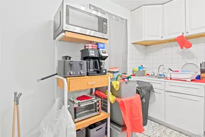 18216 141st Avenue, Springfield Gardens, NY 11413 - Photo 24