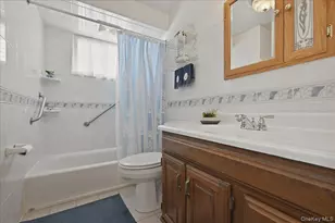 366 Clearmeadow Dr, East Meadow, NY 11554 - Photo 20