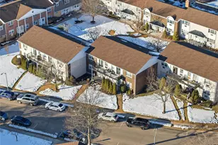 4743 Wilshire Ln, Oakdale, NY 11769 - Photo 22