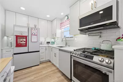 4743 Wilshire Lane #4743, Oakdale, NY 11769 - Photo 8