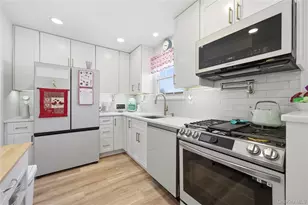 4743 Wilshire Ln, Oakdale, NY 11769 - Photo 8