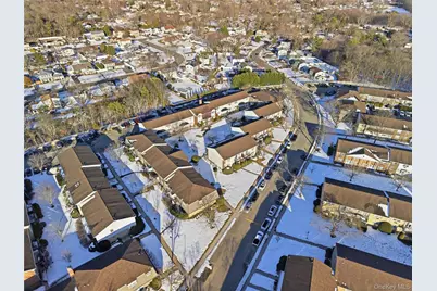 4743 Wilshire Lane #4743, Oakdale, NY 11769 - Photo 26