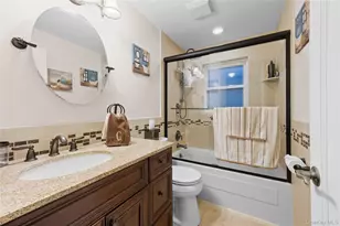 38 Hawthorne Ave, Floral Park, NY 11001 - Photo 16