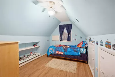 38 Hawthorne Avenue, Floral Park, NY 11001 - Photo 20