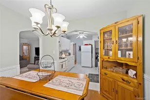 38 Hawthorne Ave, Floral Park, NY 11001 - Photo 8