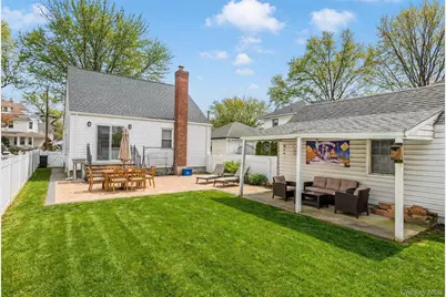 38 Hawthorne Avenue, Floral Park, NY 11001 - Photo 30