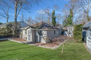 66 Palm Rd, Rocky Point, NY 11778 - Photo 14