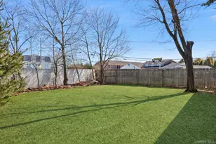 37 Lake Ave, Riverhead, NY 11901 - Photo 8