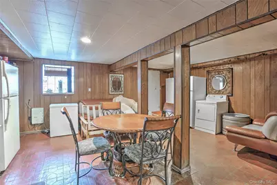 815 Quincy Avenue, Bronx, NY 10465 - Photo 18