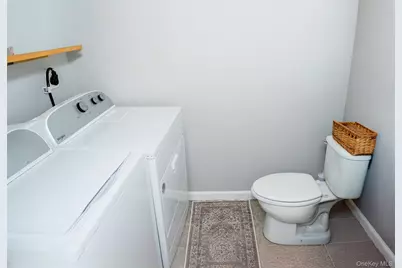 160 Pennsylvania Avenue, Medford, NY 11763 - Photo 16