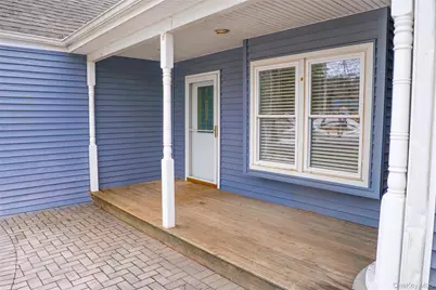 160 Pennsylvania Avenue, Medford, NY 11763 - Photo 4