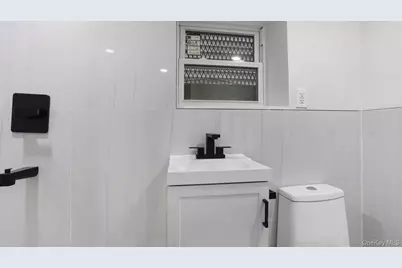 4365 De Reimer Avenue, Bronx, NY 10466 - Photo 22