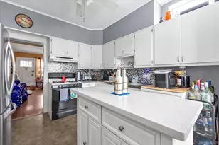 18 Derby Ct, Malverne, NY 11565 - Photo 8