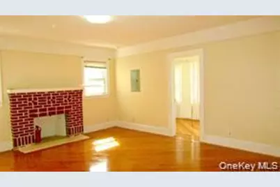 10411 200th Street, Saint Albans, NY 11412 - Photo 4