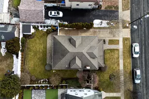 36 W Windsor Pkwy, Oceanside, NY 11572 - Photo 30