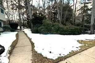 224H Springmeadow Dr, Holbrook, NY 11741 - Photo 4