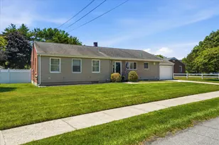 718 Patrick St, Westhampton, NY 11978 - Photo 2