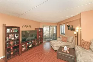 725 Miller Ave, Freeport, NY 11520 - Photo 6