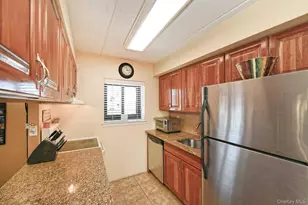 725 Miller Ave, Freeport, NY 11520 - Photo 12