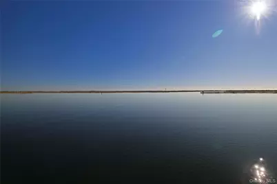 4011 Greentree Drive, Oceanside, NY 11572 - Photo 44