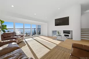 4011 Greentree Dr, Oceanside, NY 11572 - Photo 16