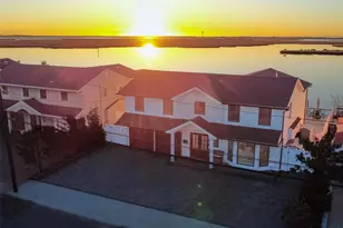 4011 Greentree Dr, Oceanside, NY 11572 - Photo 48