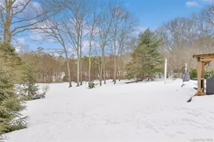 8 Vega Dr, Shoreham, NY 11786 - Photo 36