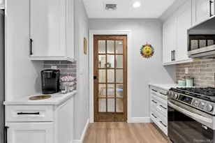 8 Vega Dr, Shoreham, NY 11786 - Photo 10