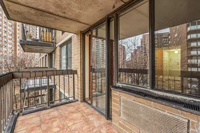 138-35 Elder Avenue #5B, Flushing, NY 11355 - Photo 10