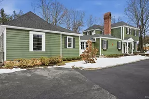 5 Wendover Rd, Setauket, NY 11733 - Photo 4