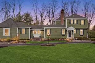 5 Wendover Rd, Setauket, NY 11733 - Photo 2