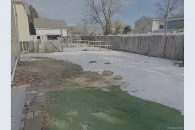 [Address not provided], Westbury, NY 11590 - Photo 2