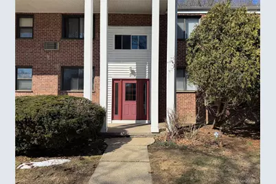 25 Lawrence Drive #A, White Plains, NY 10603 - Photo 2