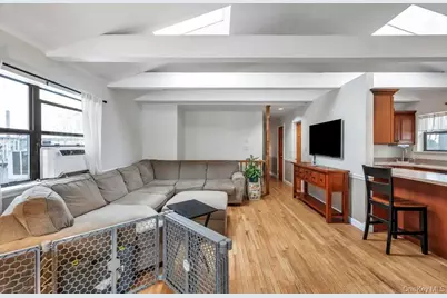 427 Helene Avenue, Shirley, NY 11967 - Photo 12