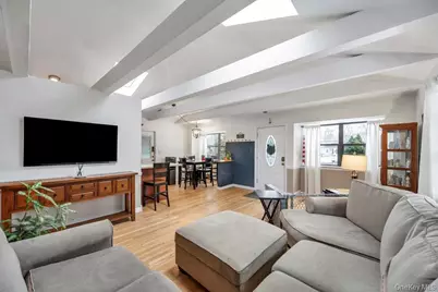 427 Helene Avenue, Shirley, NY 11967 - Photo 10