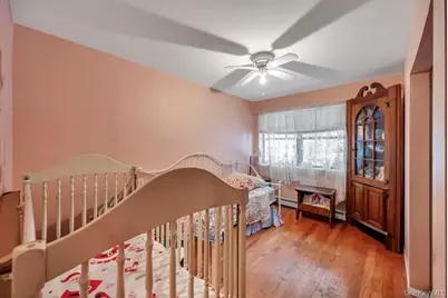 427 Helene Avenue, Shirley, NY 11967 - Photo 18