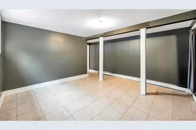 427 Helene Avenue, Shirley, NY 11967 - Photo 30