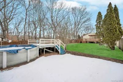 427 Helene Avenue, Shirley, NY 11967 - Photo 6