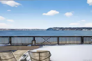 336 Mariposa Dr, Oyster Bay, NY 11771 - Photo 18