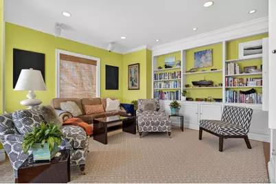 336 Mariposa Drive, Oyster Bay, NY 11771 - Photo 14