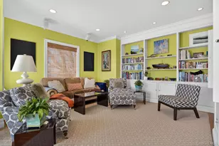 336 Mariposa Dr, Oyster Bay, NY 11771 - Photo 14