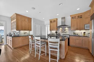 336 Centre Island Rd, Oyster Bay, NY 11771 - Photo 16