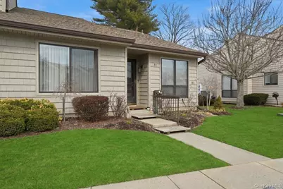 31 Stanford Court, Wantagh, NY 11793 - Photo 1