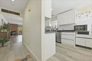 31 Stanford Ct, Wantagh, NY 11793 - Photo 4