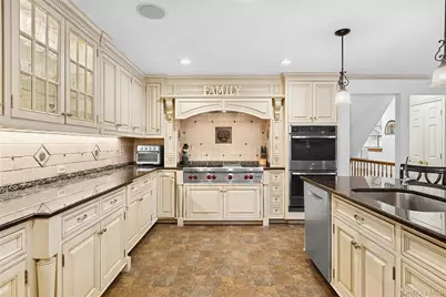 922 Leeds Drive, North Bellmore, NY 11710 - Photo 10