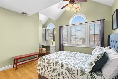 922 Leeds Drive, North Bellmore, NY 11710 - Photo 18