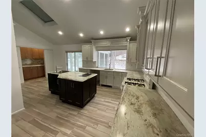 7 Country Hollow, Highland Mills, NY 10930 - Photo 10