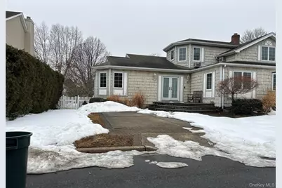 45 Richard Avenue, Merrick, NY 11566 - Photo 2