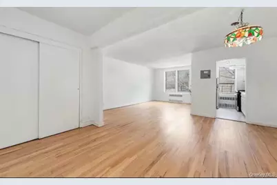 3304 93rd Street #2M, Jackson Heights, NY 11372 - Photo 4